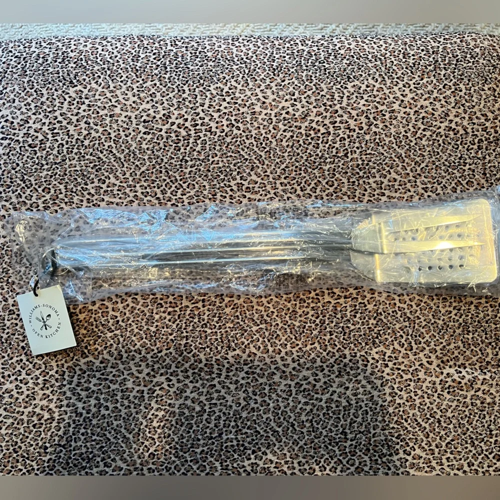 NWT Williams Sonoma BBQ Tool Set